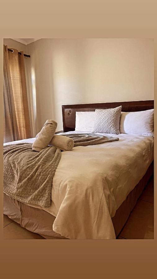 Ethithiya Boutique Guesthouse Windhoek Bagian luar foto