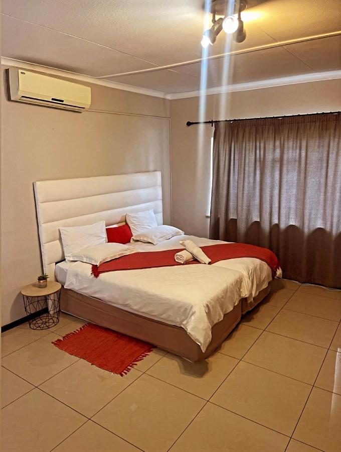 Ethithiya Boutique Guesthouse Windhoek Bagian luar foto