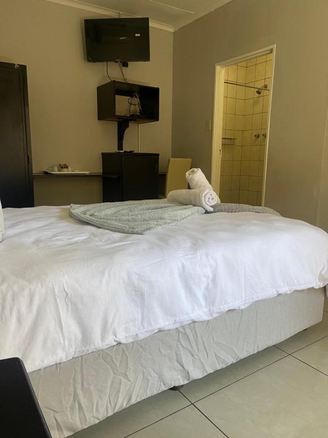 Ethithiya Boutique Guesthouse Windhoek Bagian luar foto