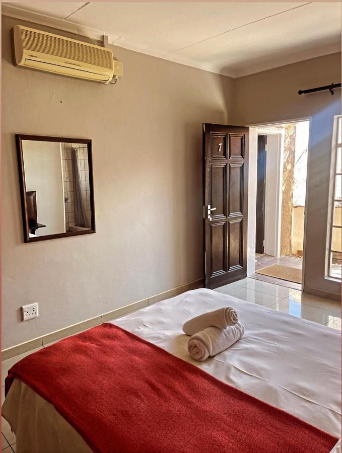 Ethithiya Boutique Guesthouse Windhoek Bagian luar foto