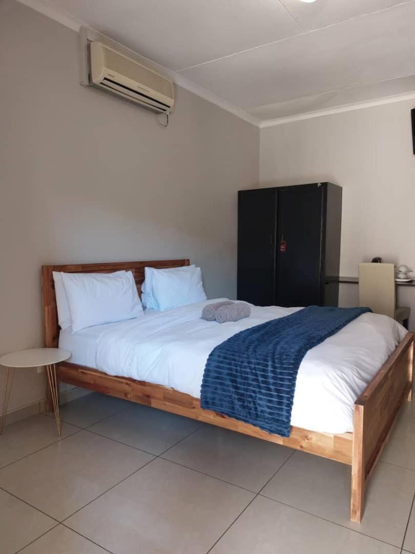 Ethithiya Boutique Guesthouse Windhoek Bagian luar foto