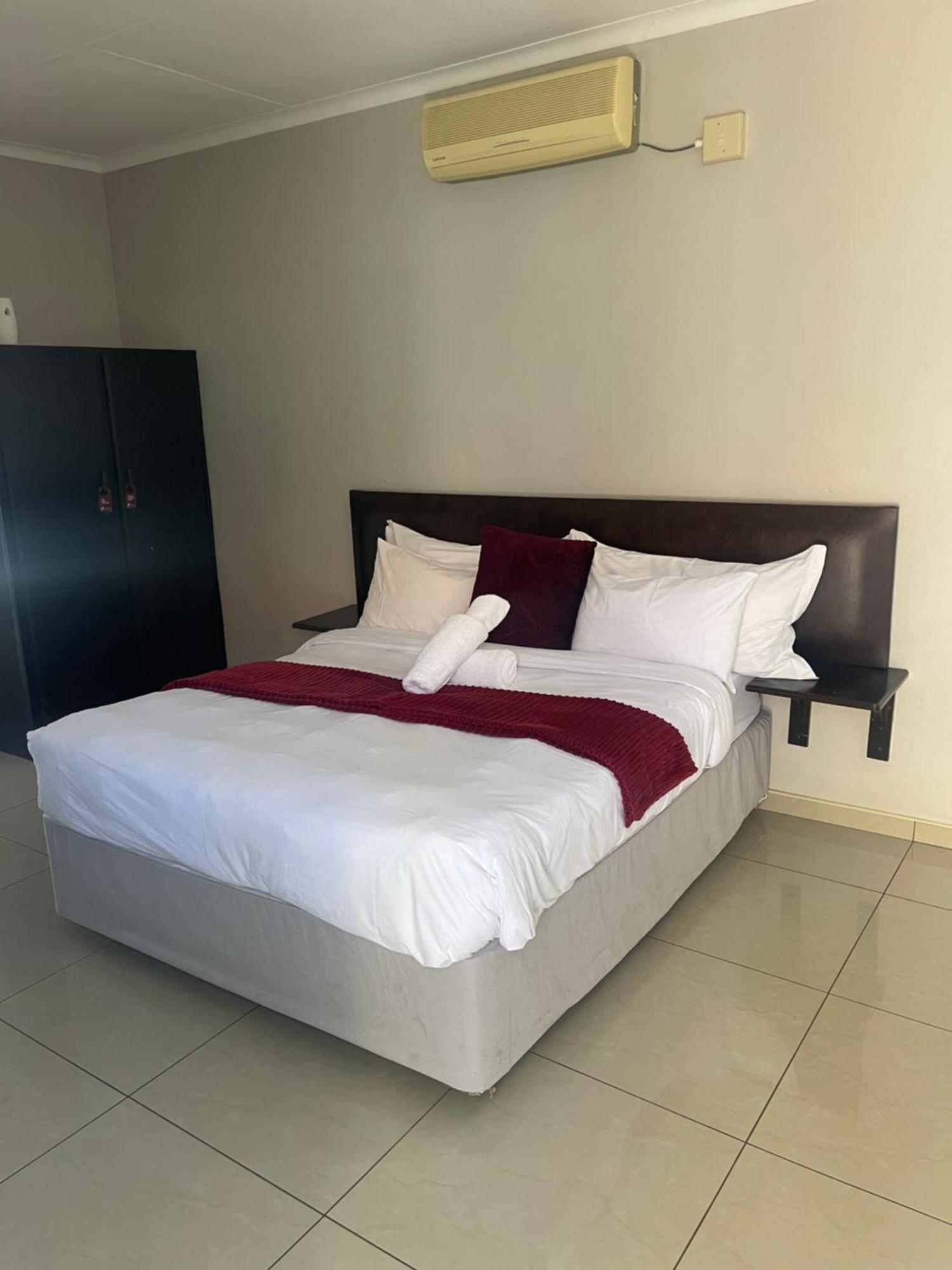 Ethithiya Boutique Guesthouse Windhoek Bagian luar foto